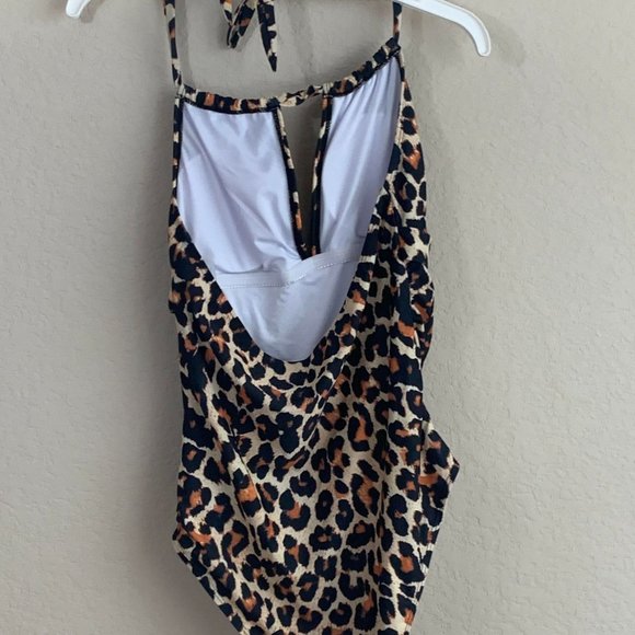 NWOT Cheetah Print Halter/Dual Look Bathing Suit - Picture 5 of 10